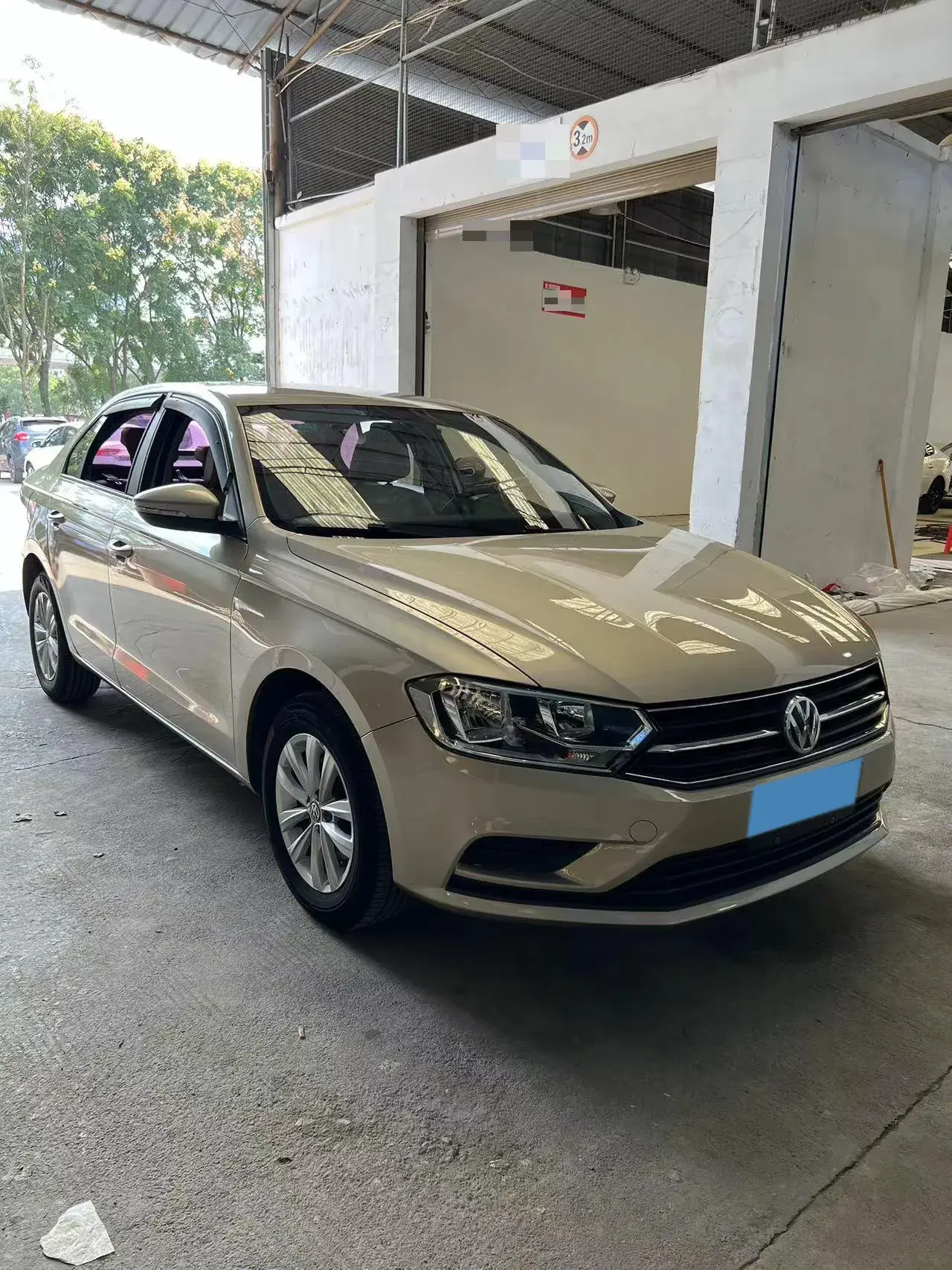 2018 VOLKSWAGEN BORA thumbnail 3