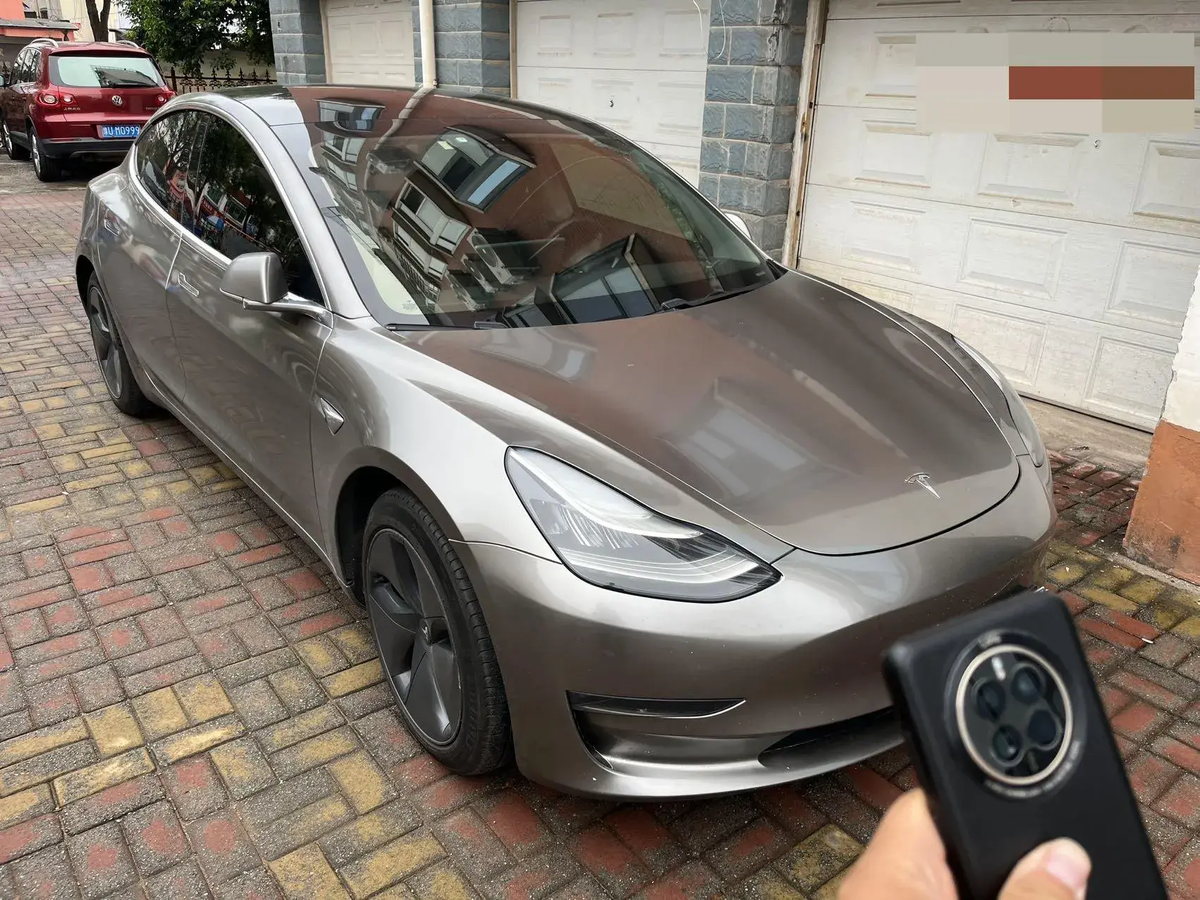 2019 TESLA MODEL thumbnail 3