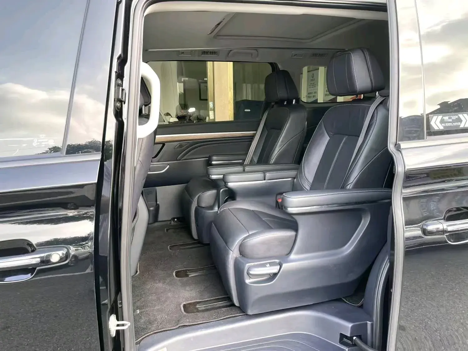 2021 GAC TRUMPCHI thumbnail 4