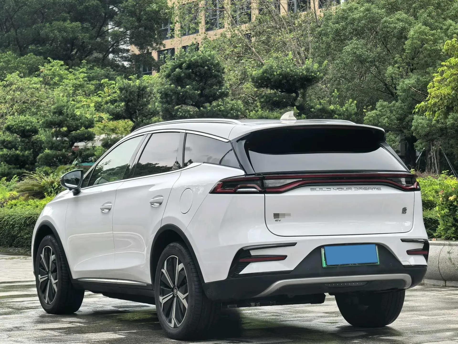 2022 BYD TANG thumbnail 4