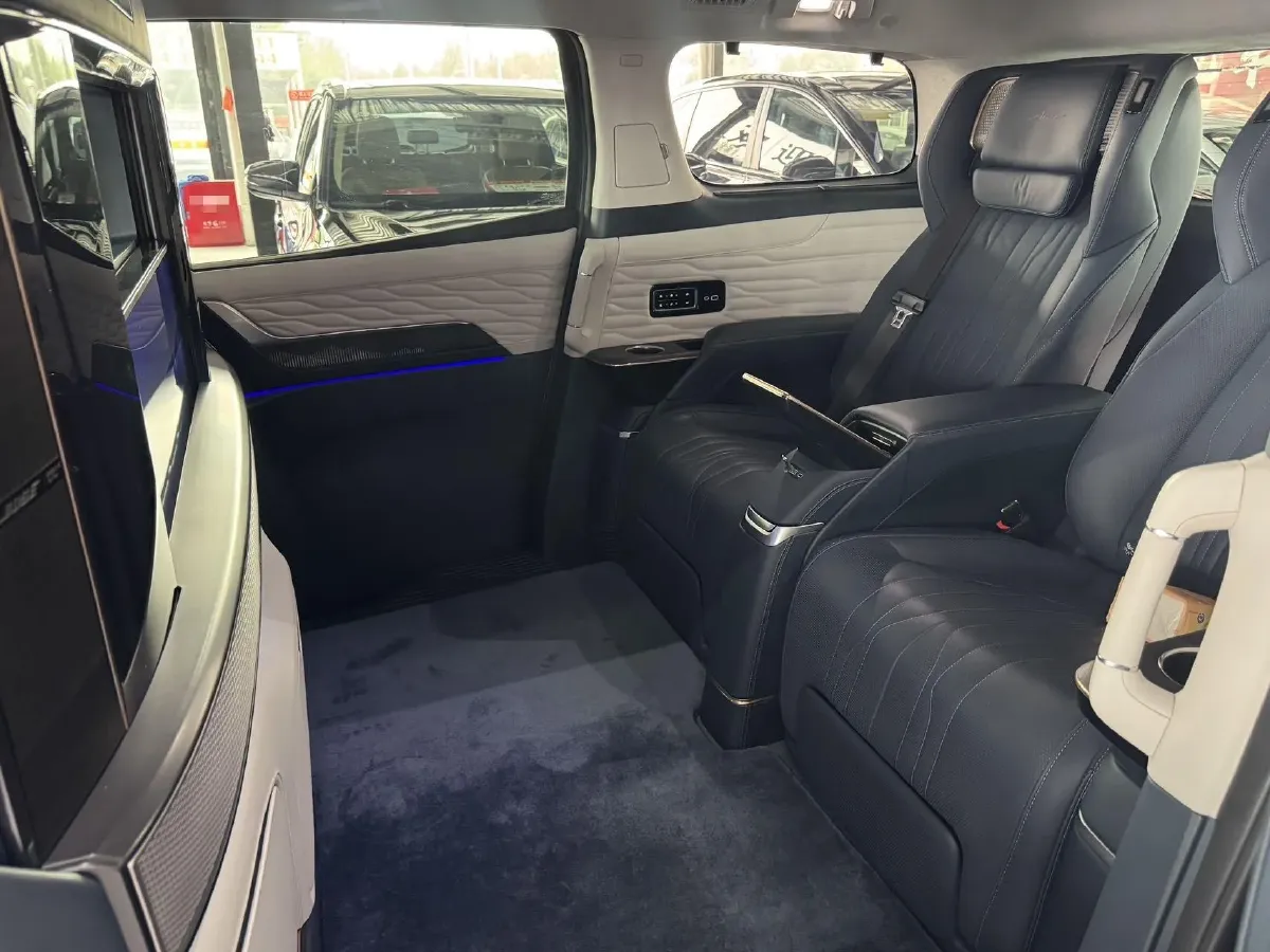 2023 Buick Century 2.0T 237HP L4 9AT,autocango,china used car exporter,china ev exporter,chinese used car exporter,chinese used ev exporter