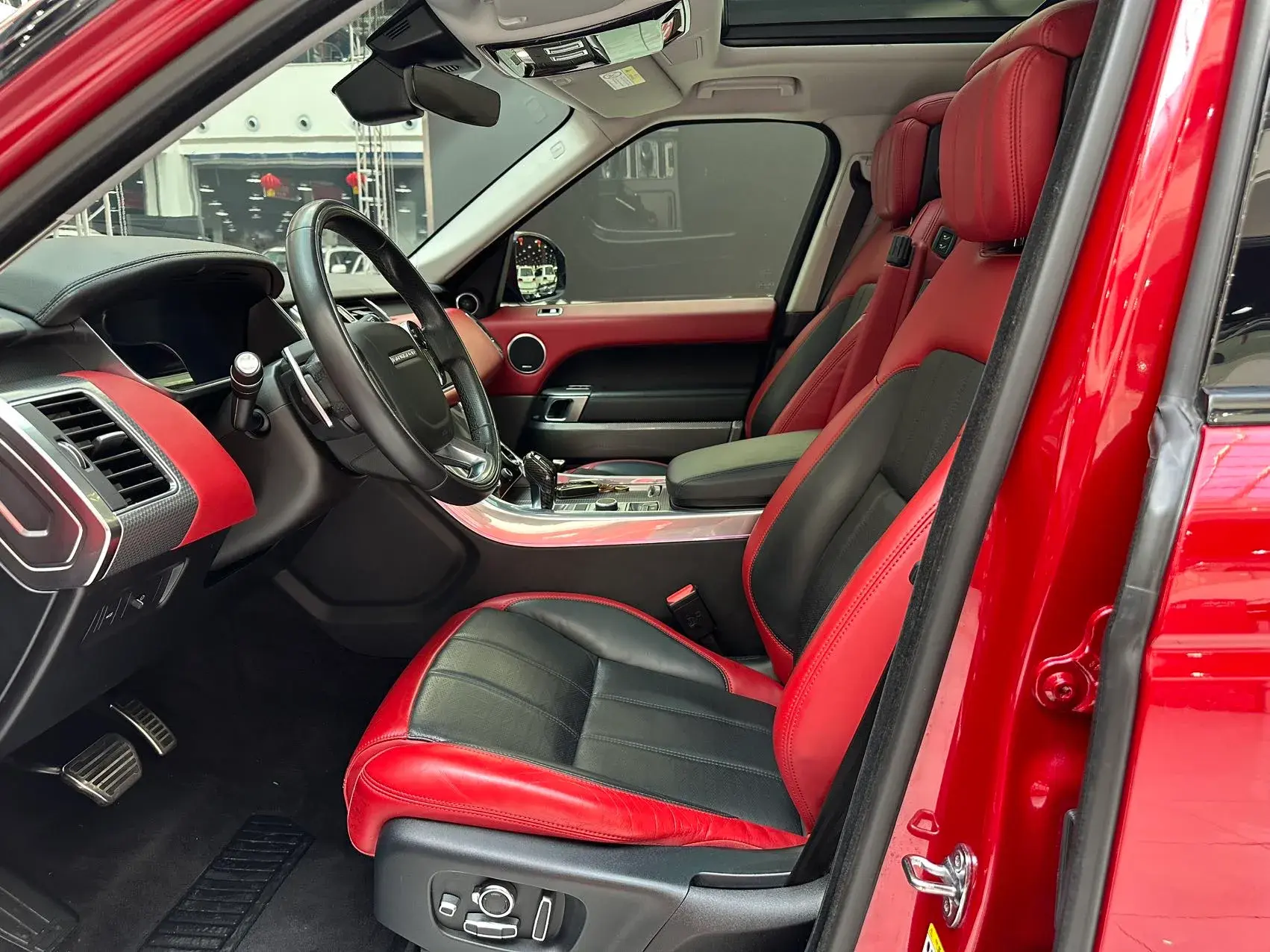 2020 LAND ROVER thumbnail 3