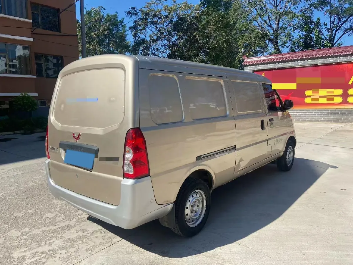 2020 WuLing RongGuang EV BEV 41.6KWH,autocango,china used car exporter,china ev exporter,chinese used car exporter,chinese used ev exporter