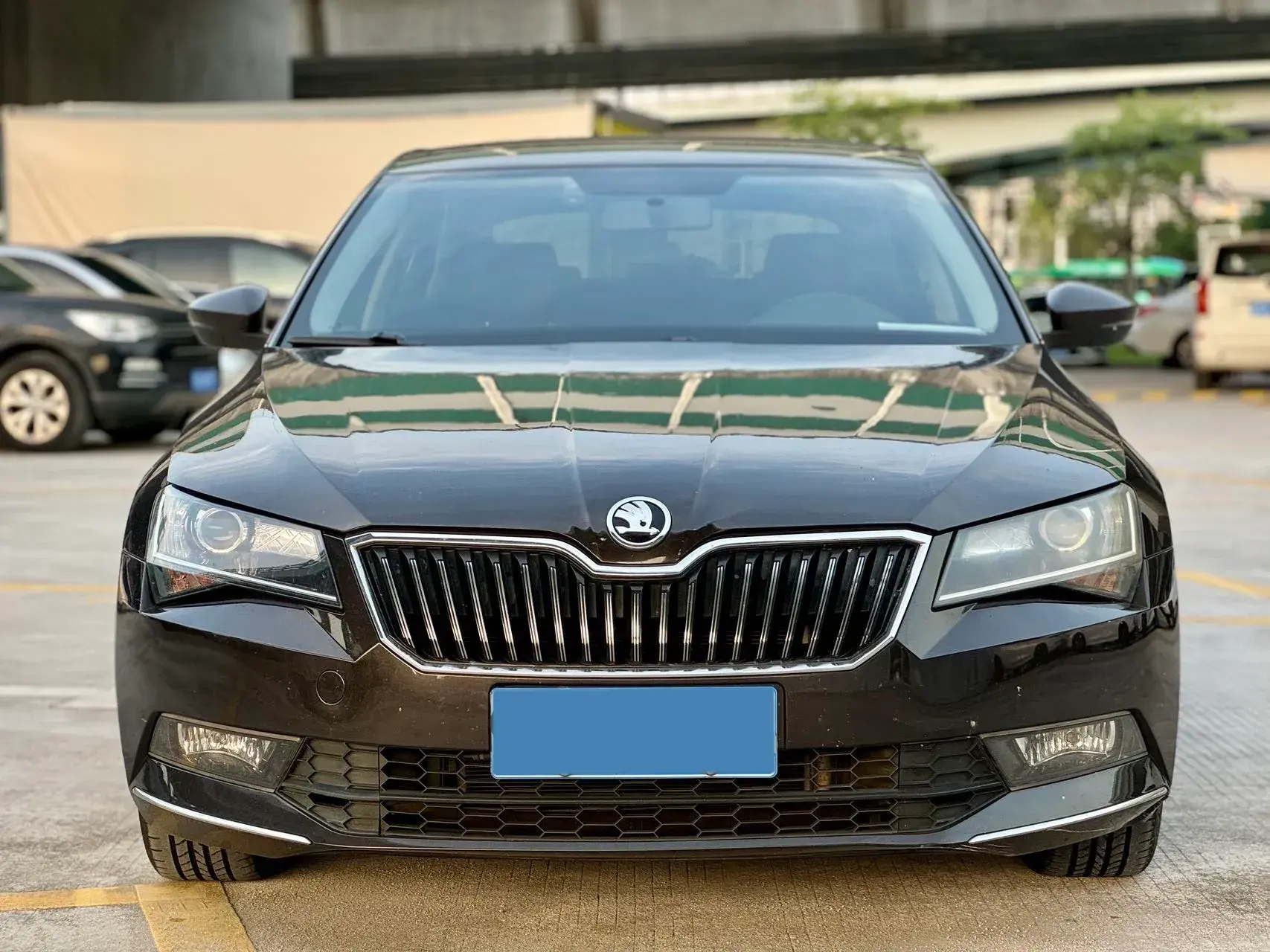 2016 SKODA SUPERB thumbnail 2
