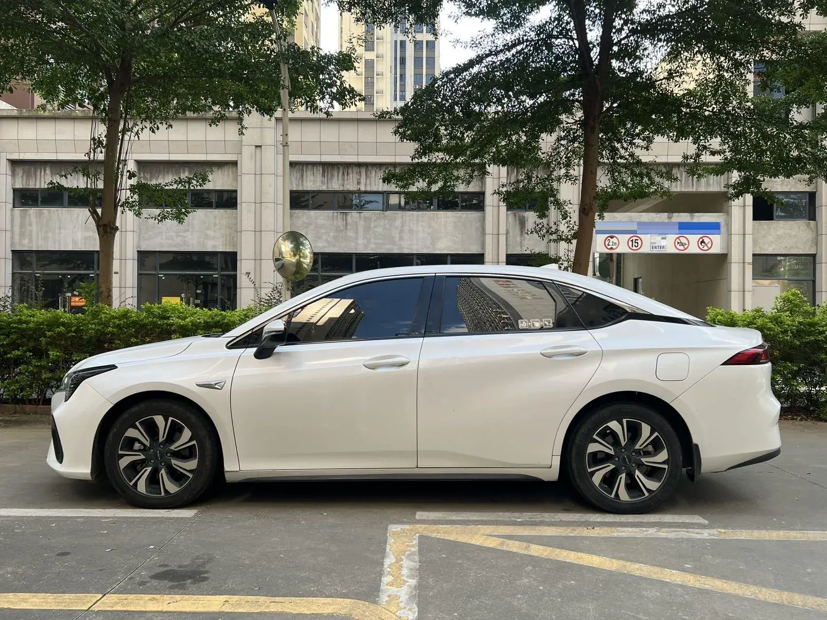 2020 AION S thumbnail 2