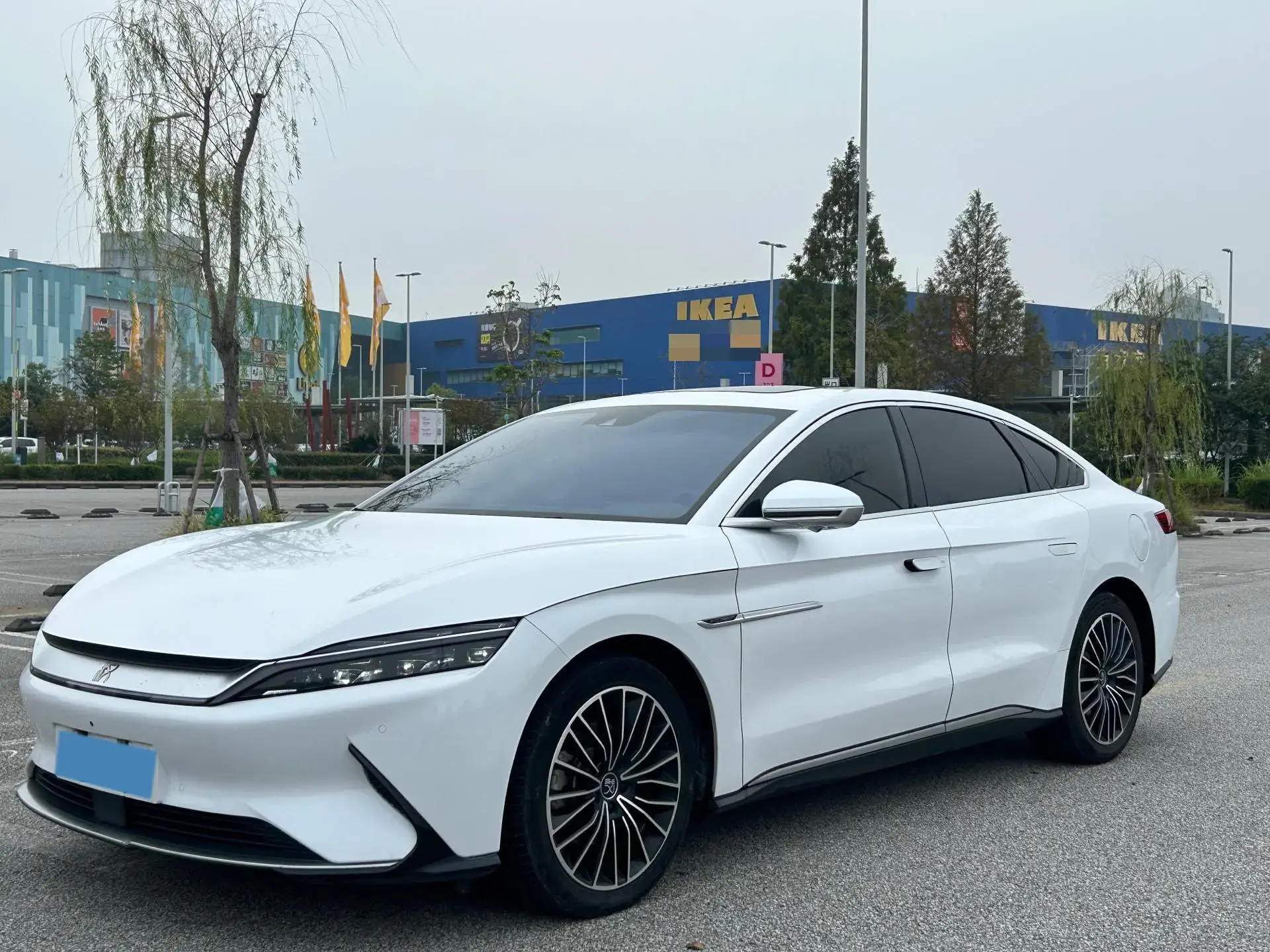 2020 BYD HAN view 1