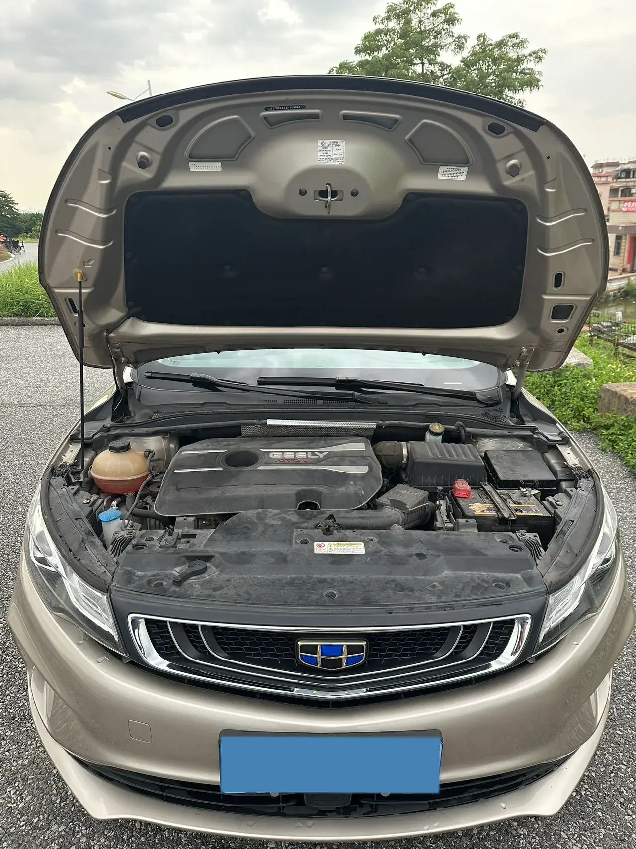 2017 GEELY EMGRAND thumbnail 4