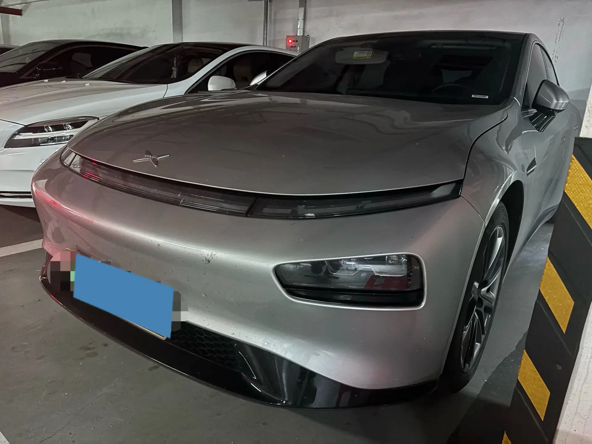 2022 XPENG P7 view 1