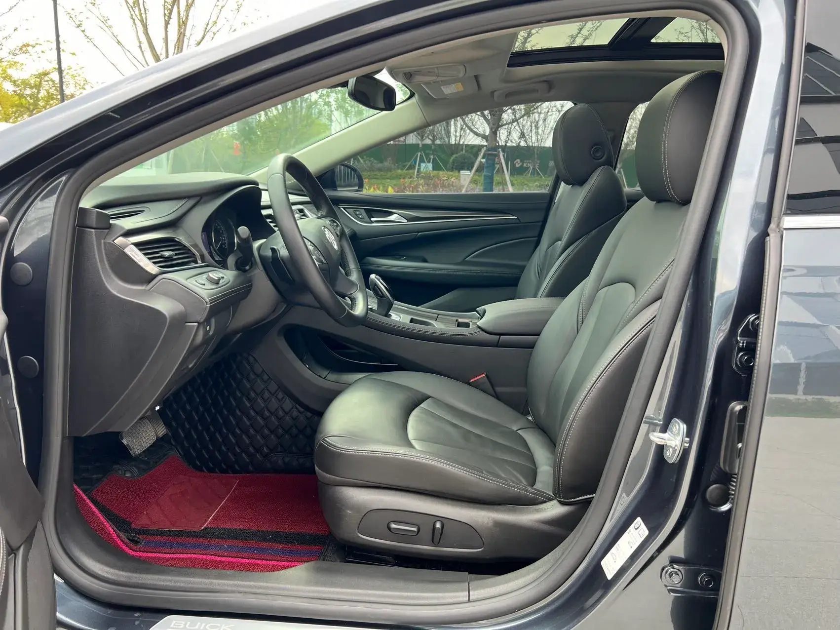 2022 BUICK LARCOSSE thumbnail 4