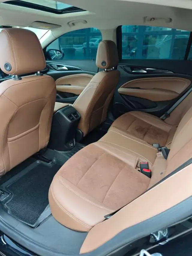 2023 BUICK REGAL thumbnail 4