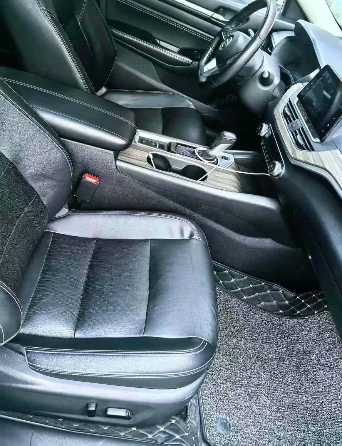 2021 NISSAN TEANA thumbnail 4