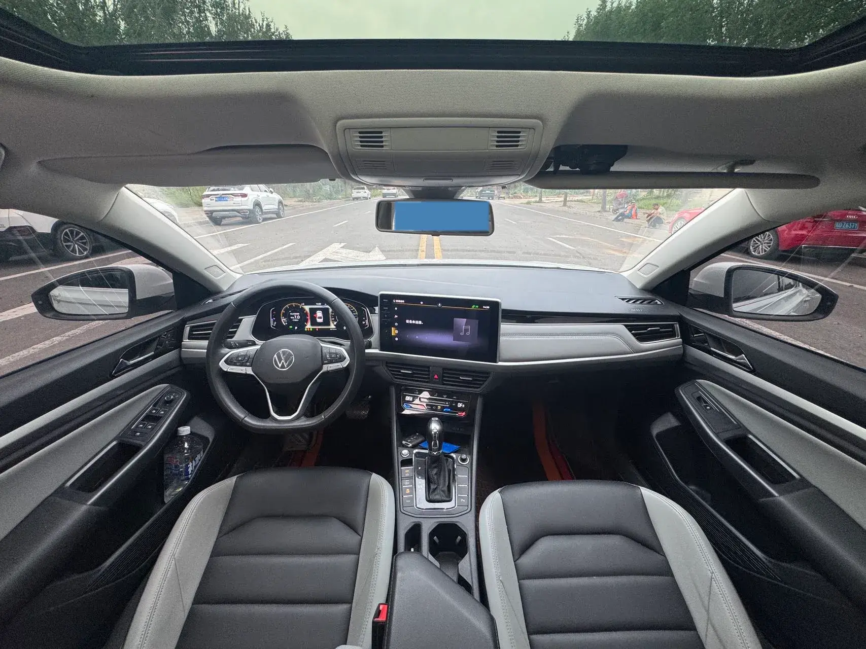 2023 VOLKSWAGEN BORA thumbnail 3