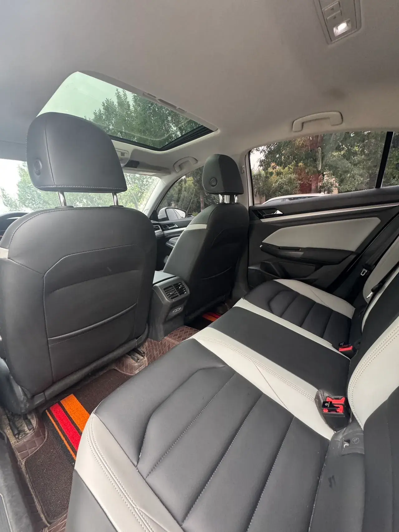 2023 VOLKSWAGEN BORA thumbnail 4