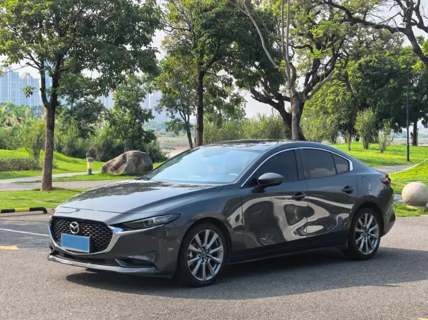 2021 Mazda 3 Axela 2.0L 158HP L4 6AT