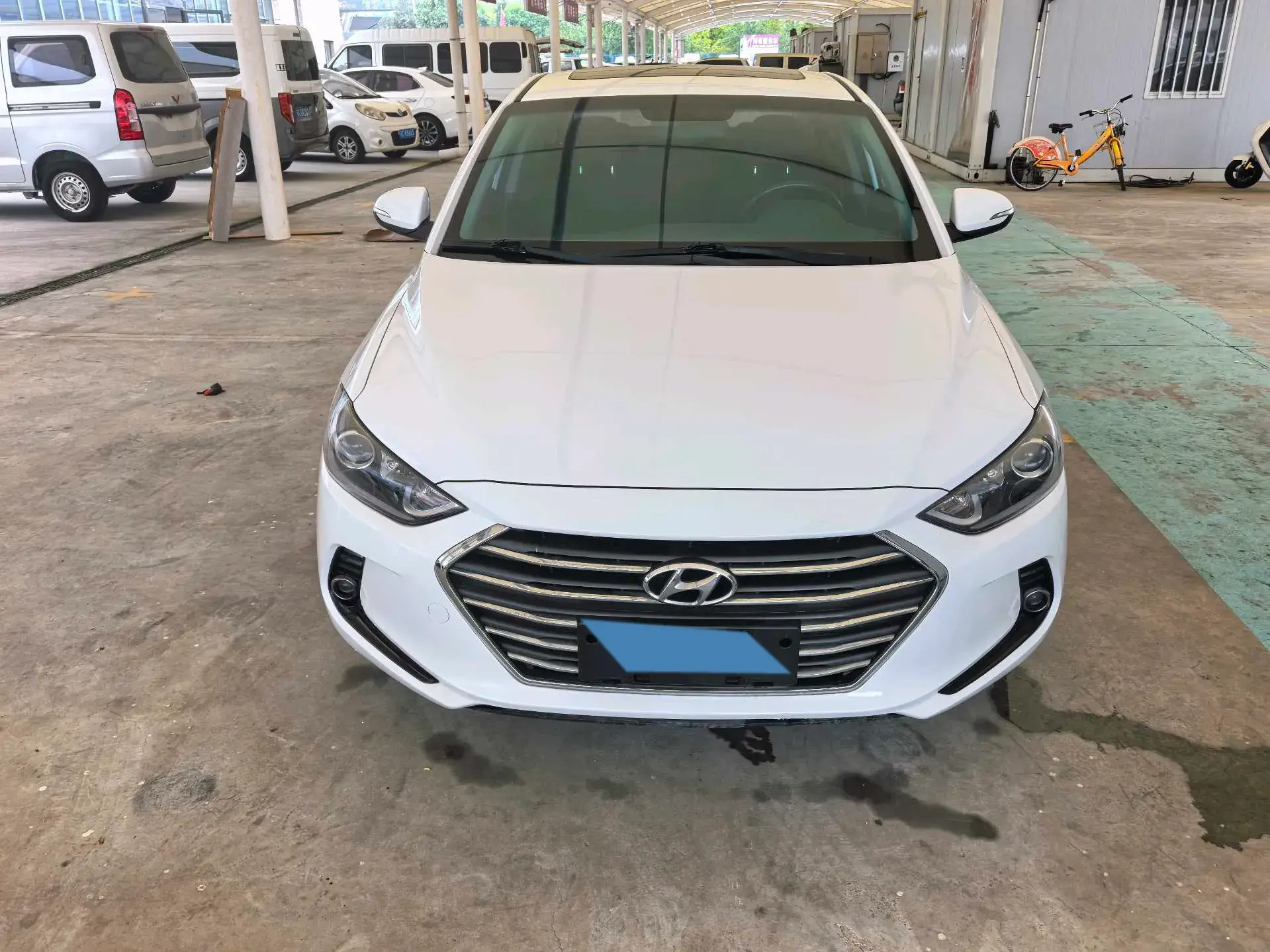 2018 HYUNDAI ELANTRA thumbnail 3