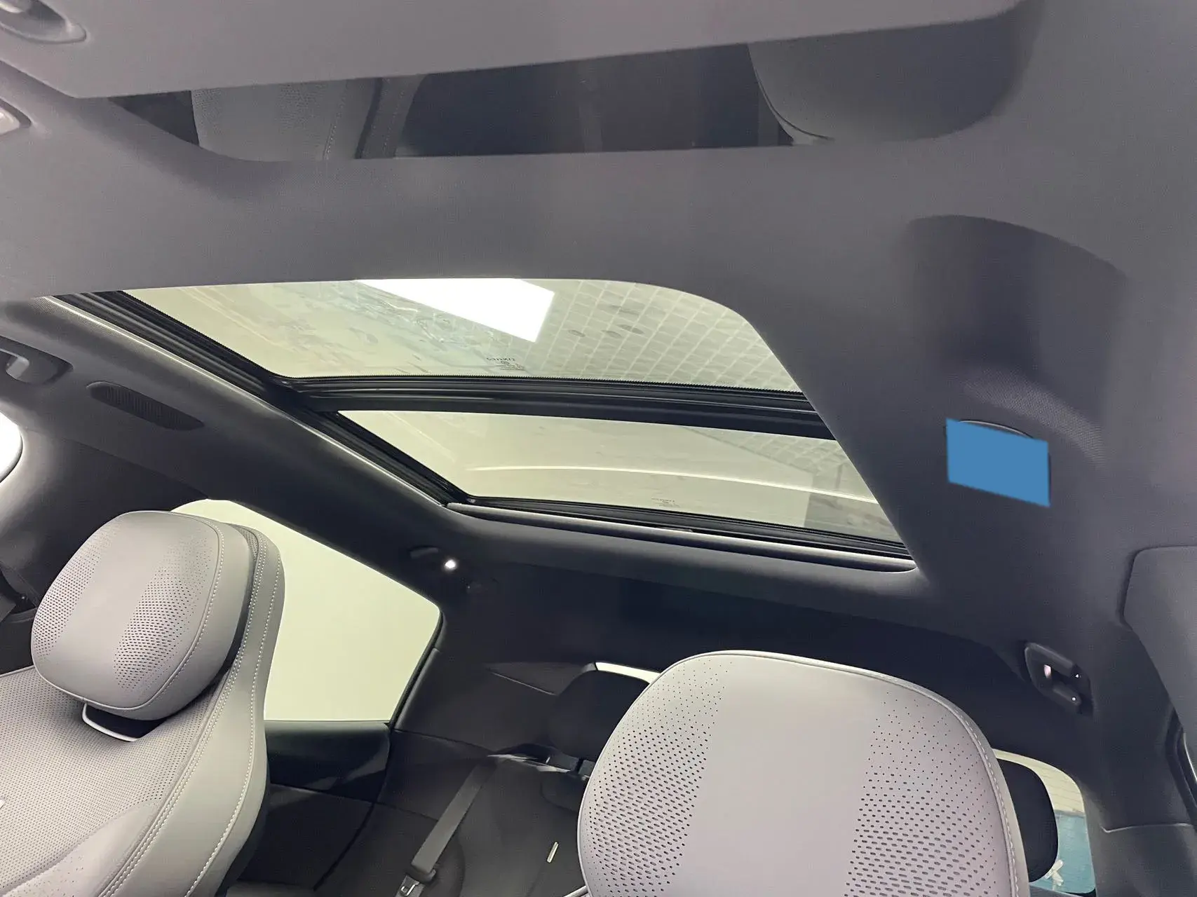 2024 LYNK&CO 07 thumbnail 4