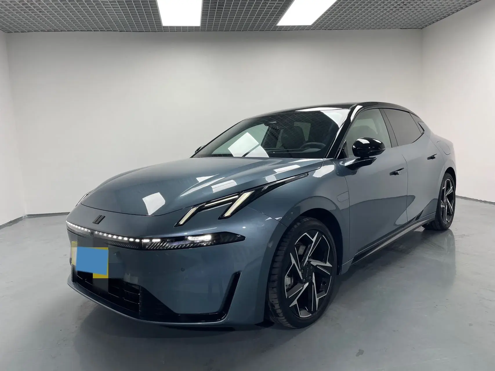 2024 LYNK&CO 07 view 1