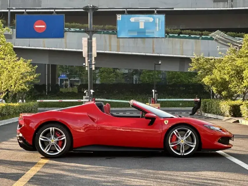 2021 FERRARI 296 thumbnail 4