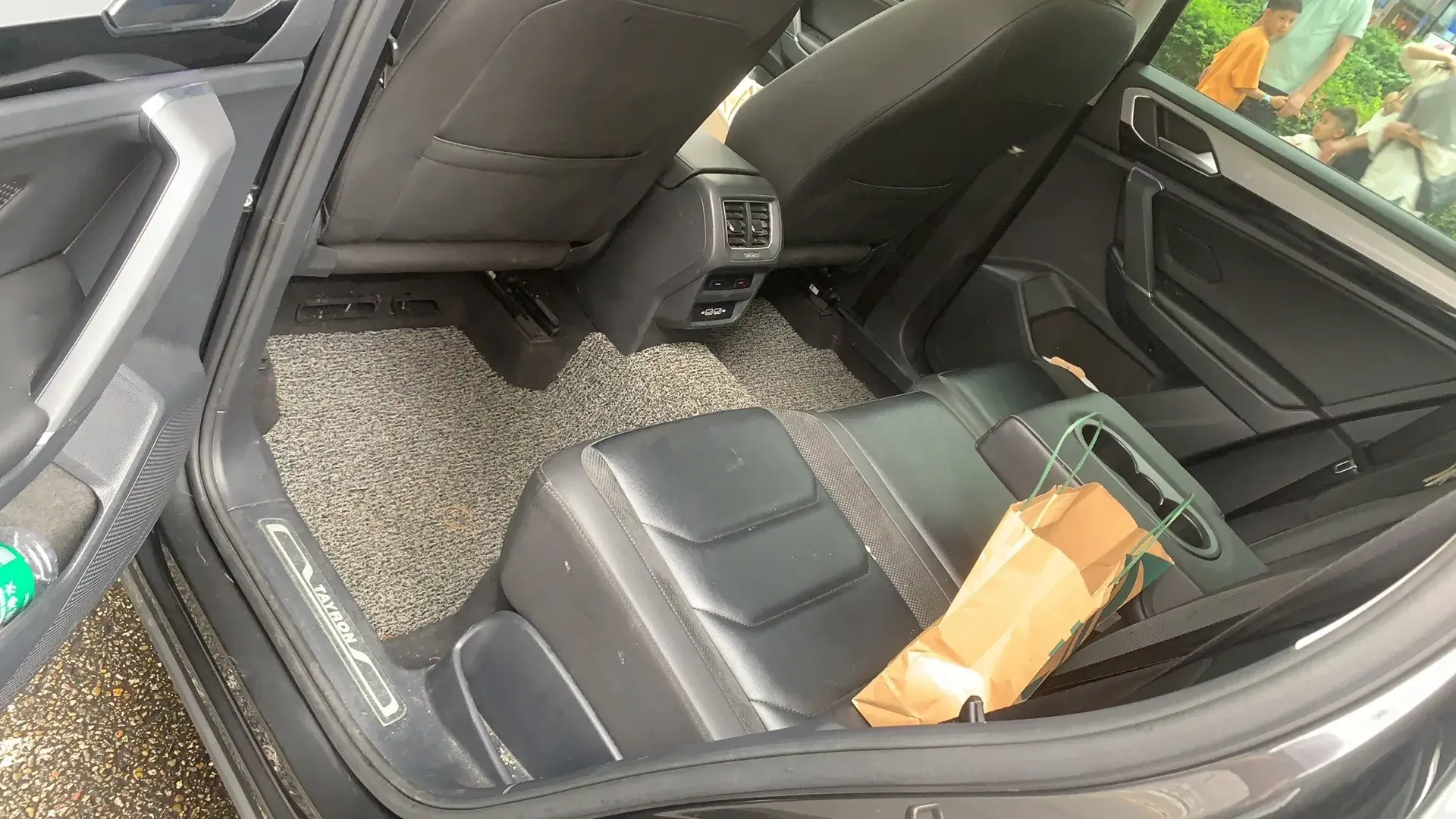 2019 VOLKSWAGEN TAYRON thumbnail 3