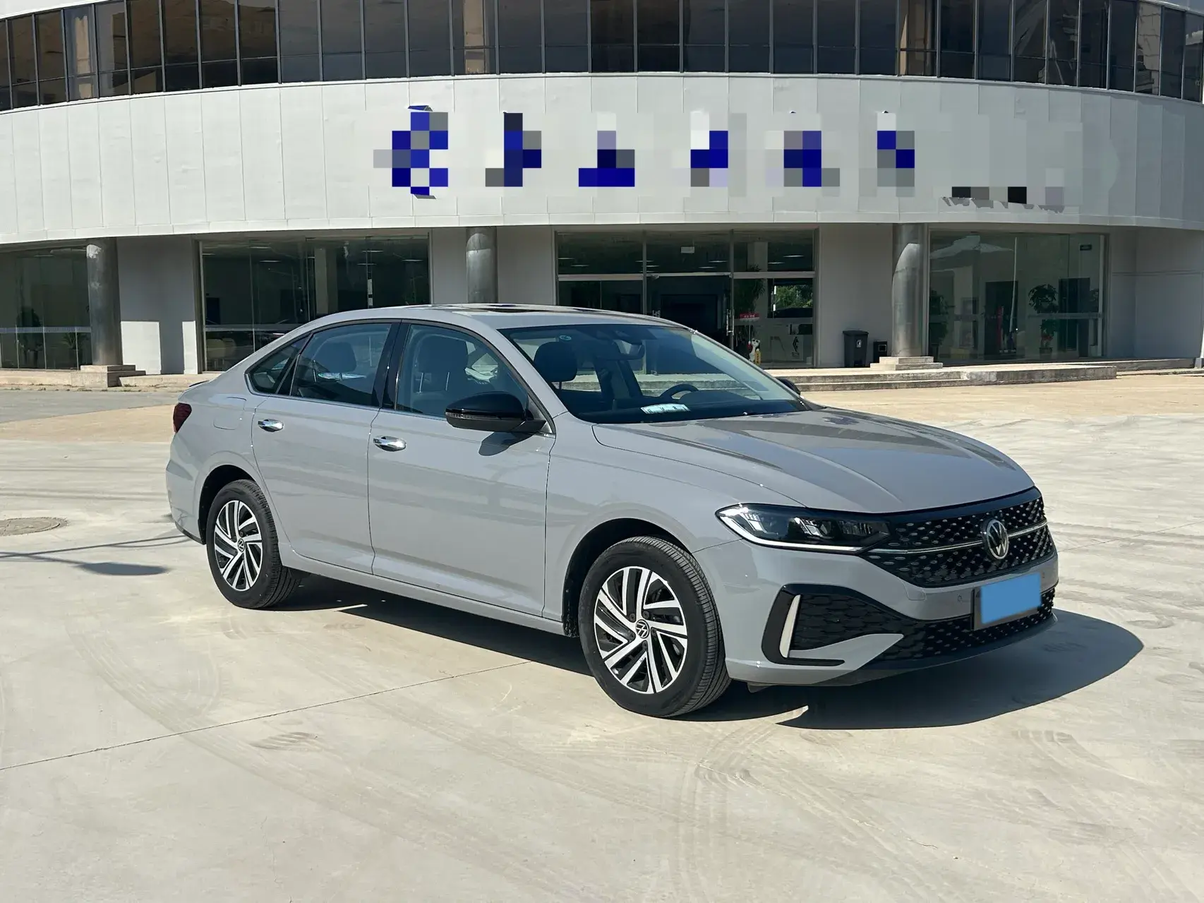 2023 VOLKSWAGEN LAVIDA thumbnail 3