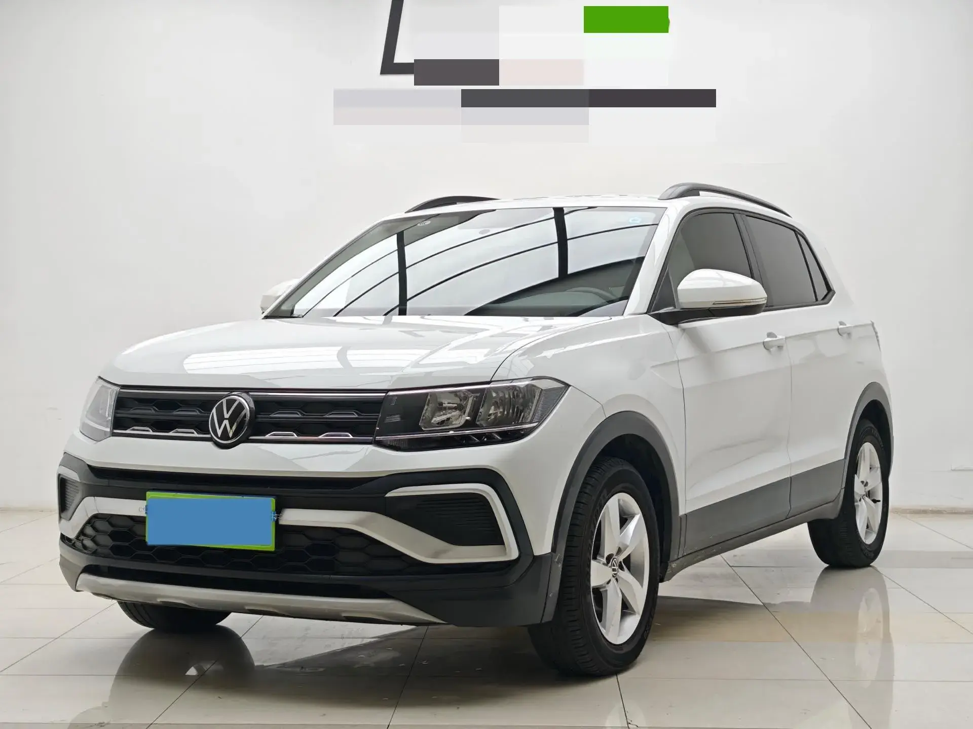 2023 VOLKSWAGEN T-CROSS view 1