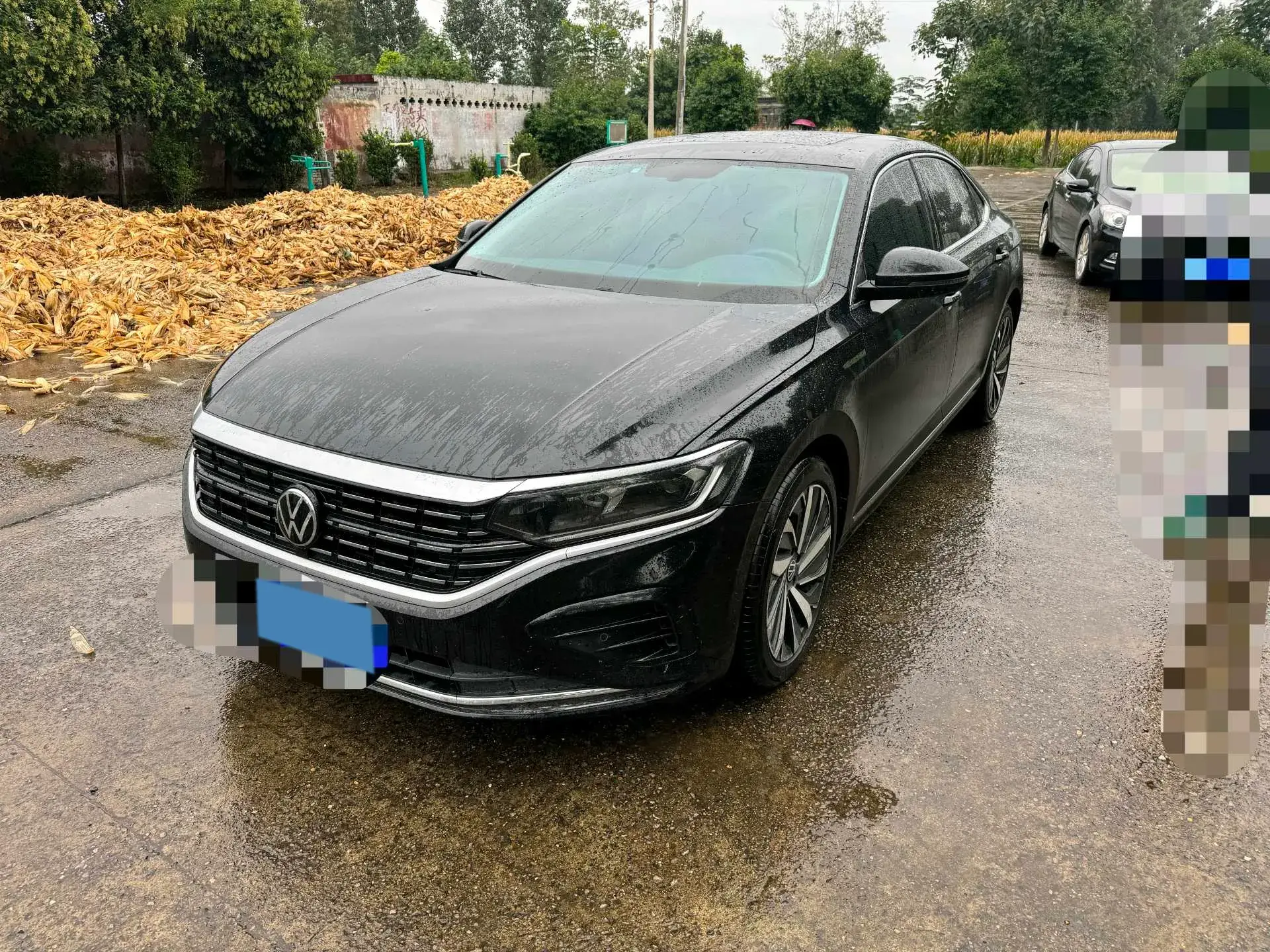 2023 VOLKSWAGEN PASSAT view 1