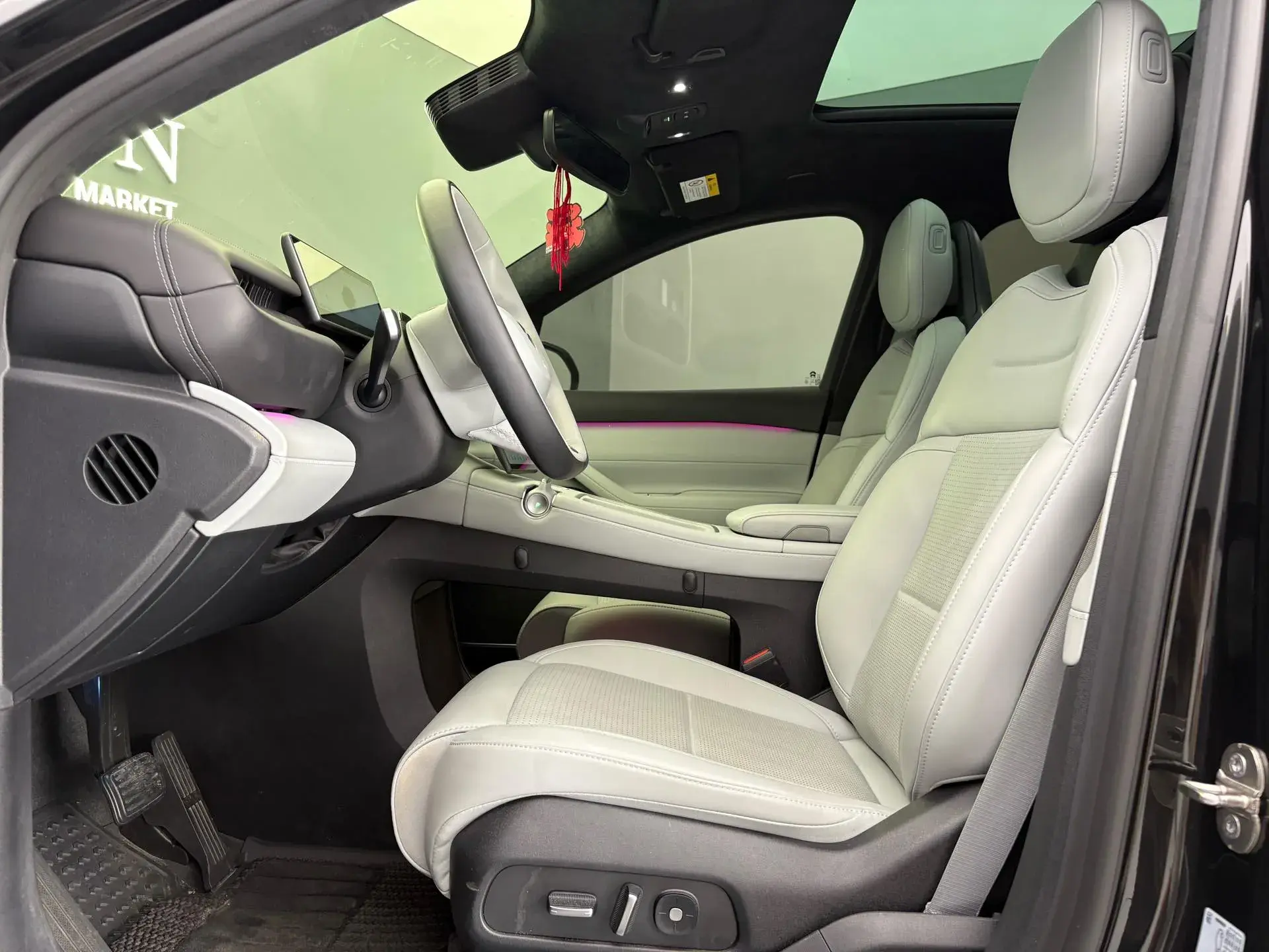 2024 NIO ES6 thumbnail 3