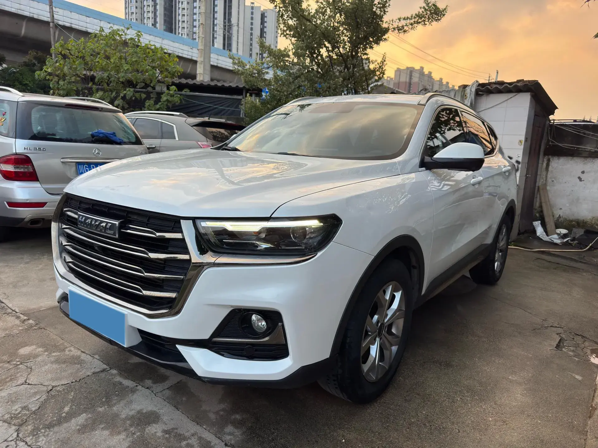 2021 HAVAL H6 view 1