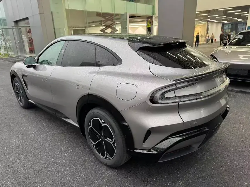 2025 MI YU7 thumbnail 4