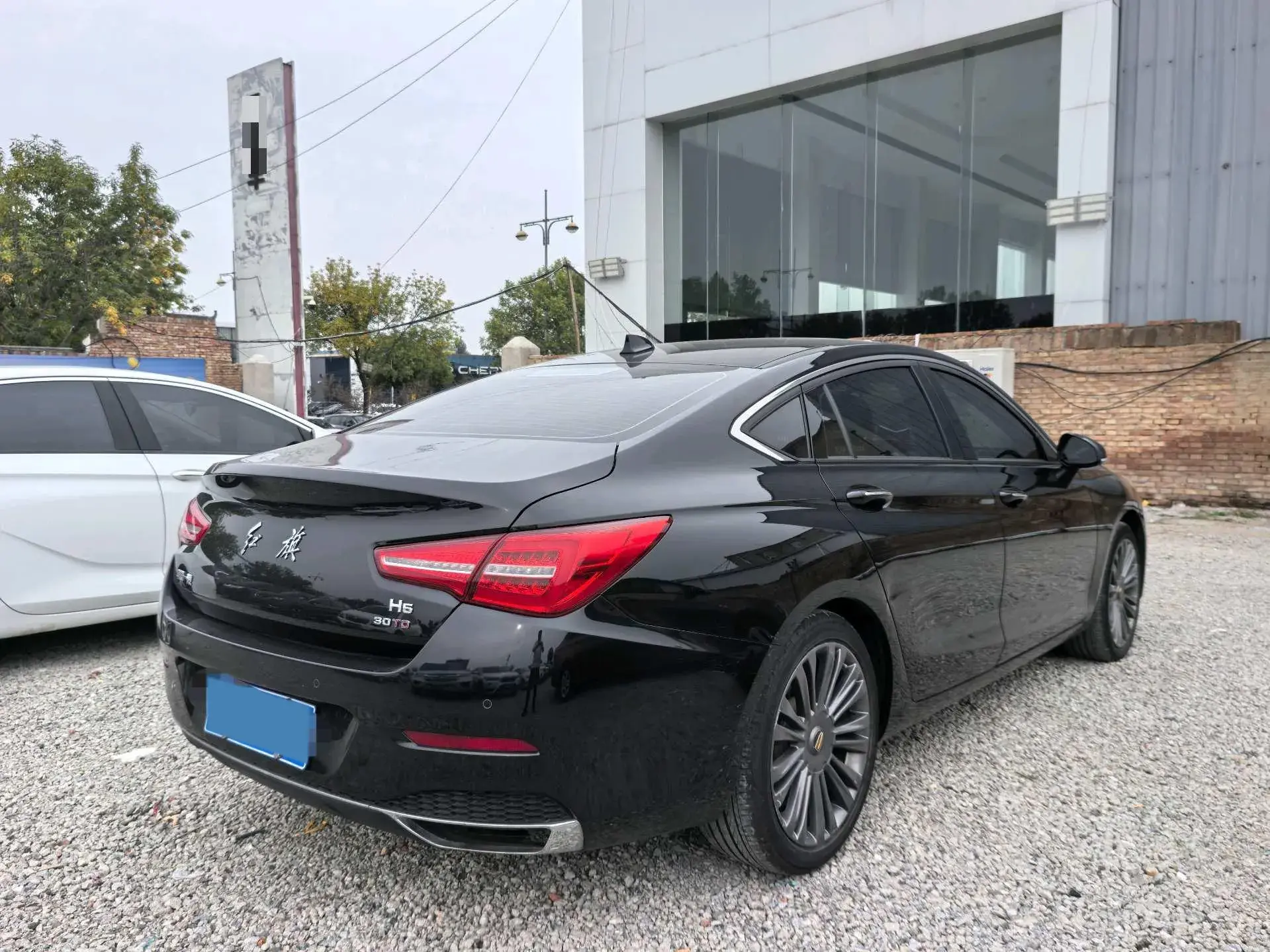 2020 HONGQI H5 thumbnail 4