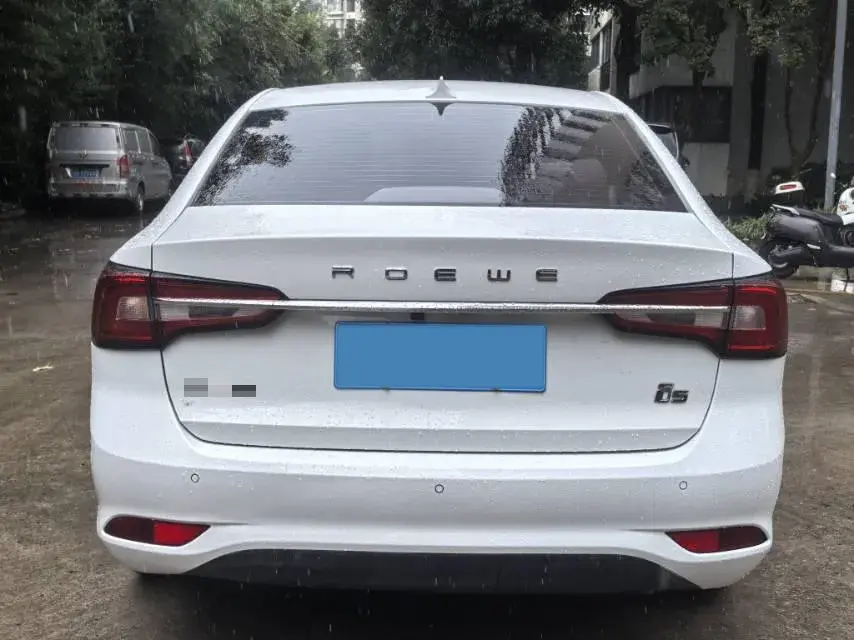 2019 ROEWE I5 thumbnail 4