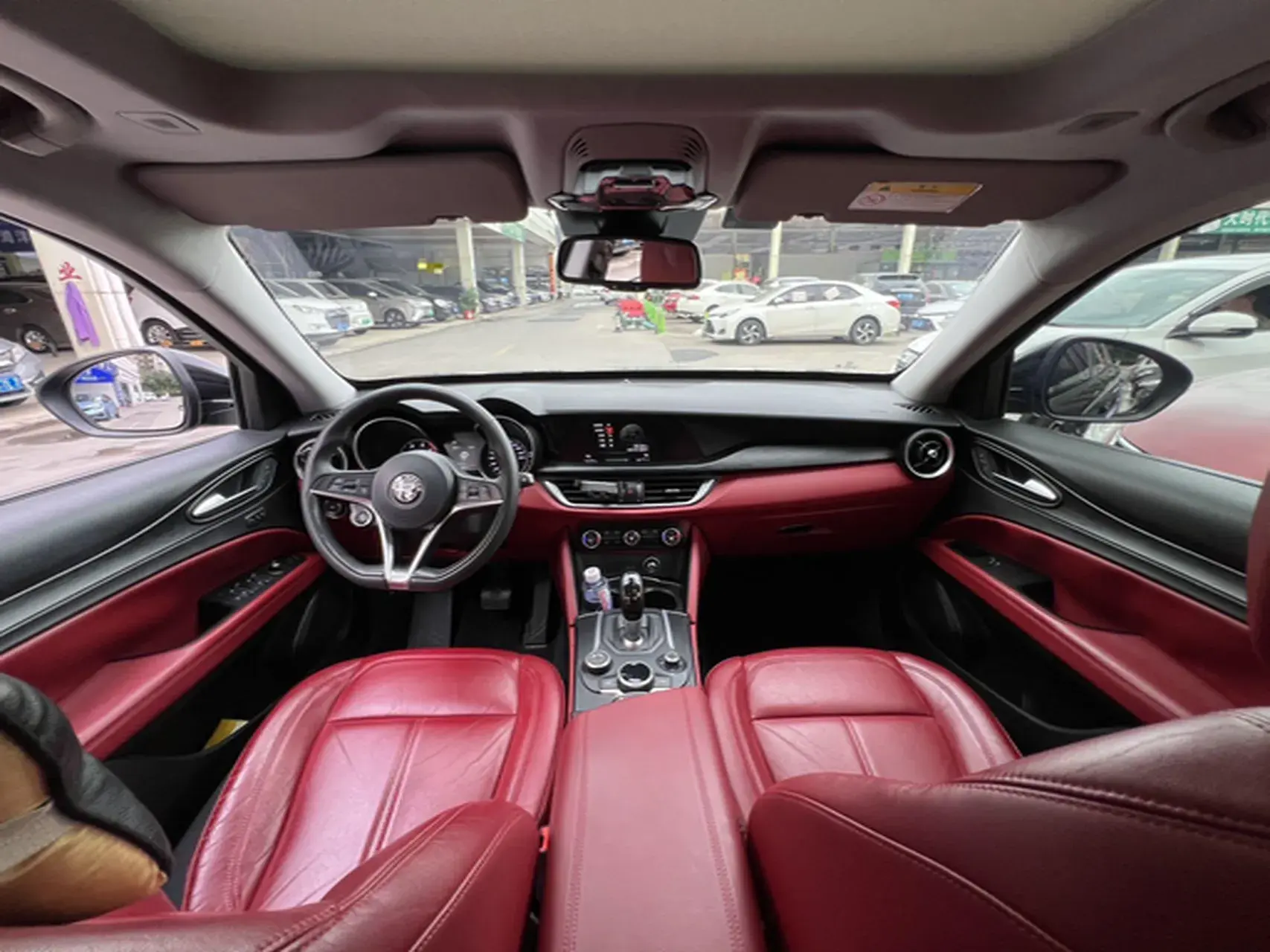 2017 ALFA ROMEO thumbnail 4