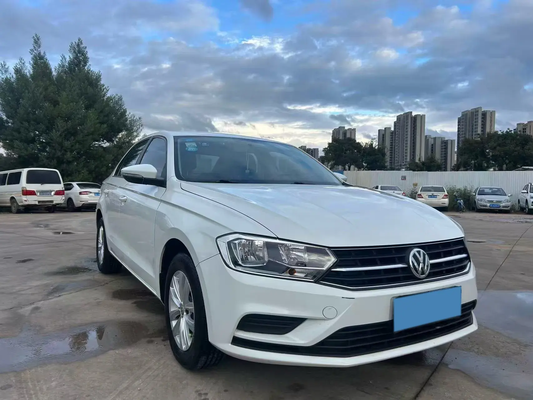 2018 VOLKSWAGEN BORA thumbnail 2