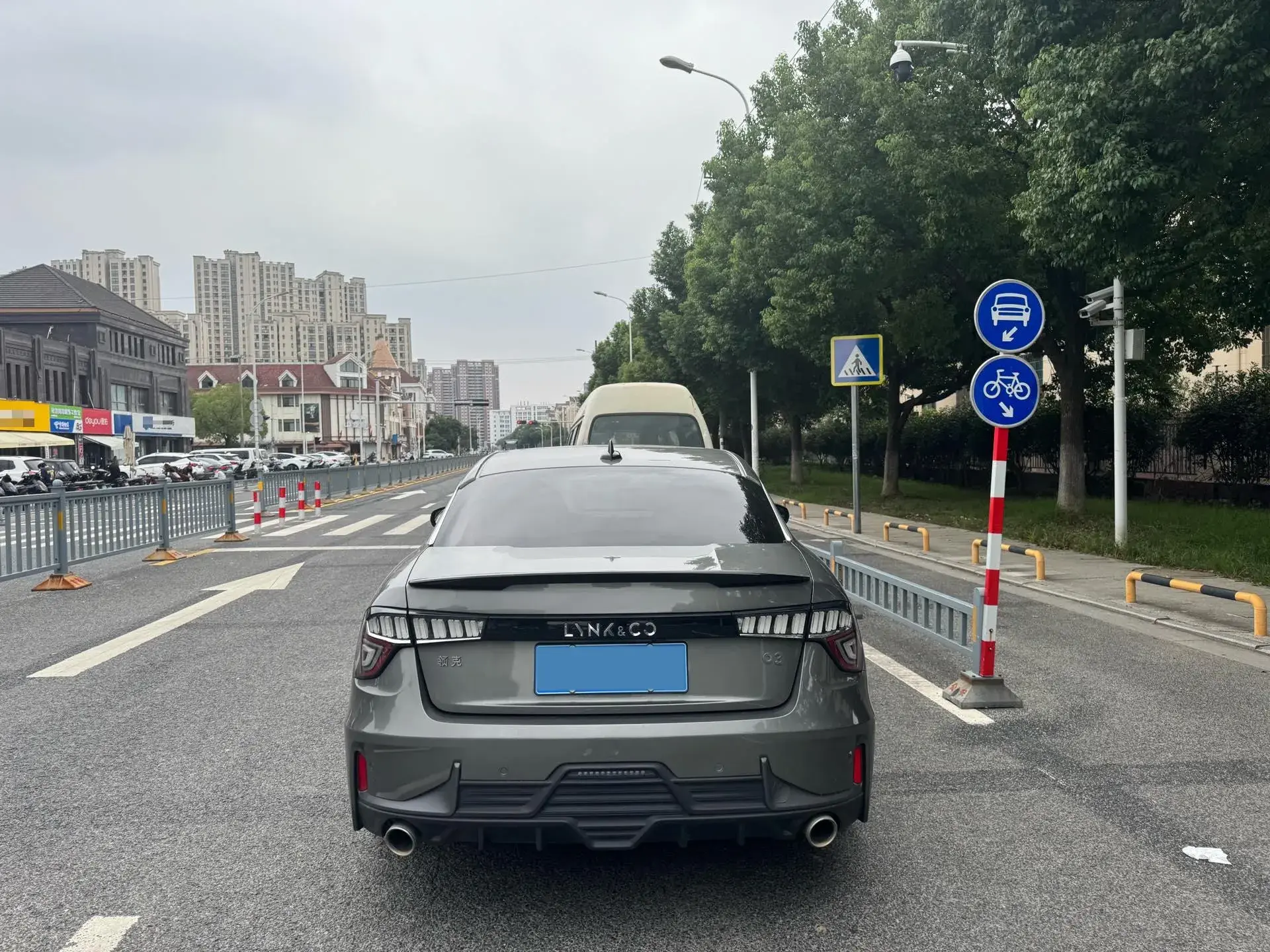 2021 LYNK&CO 03 thumbnail 3