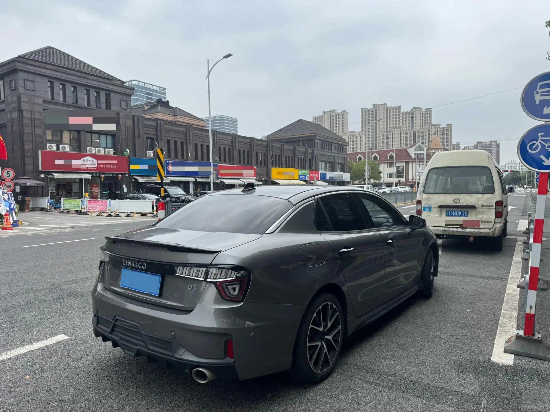 2021 LYNK&CO 03 thumbnail 4