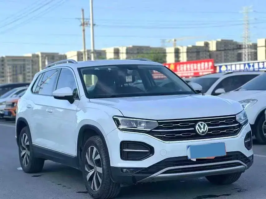 2019 VOLKSWAGEN TAYRON thumbnail 2