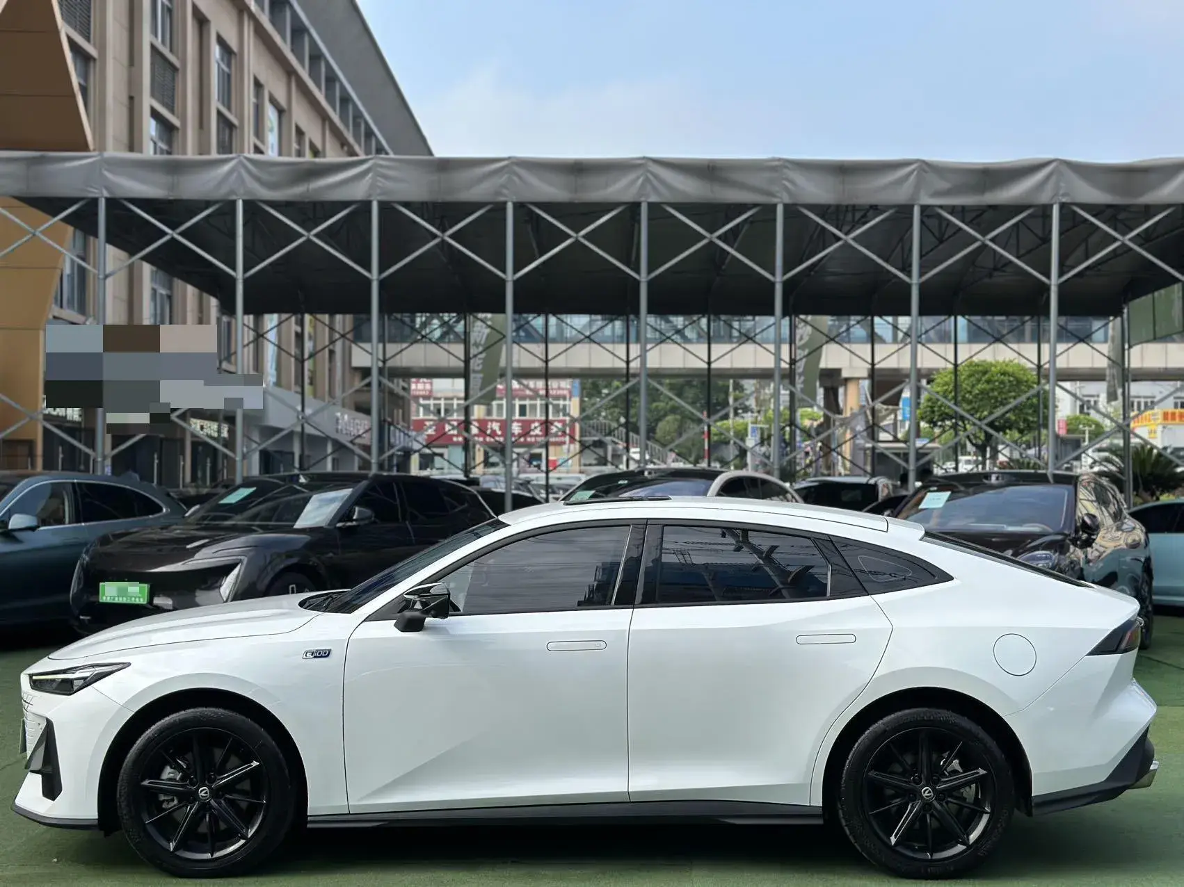 2023 CHANGAN UNI-V thumbnail 3