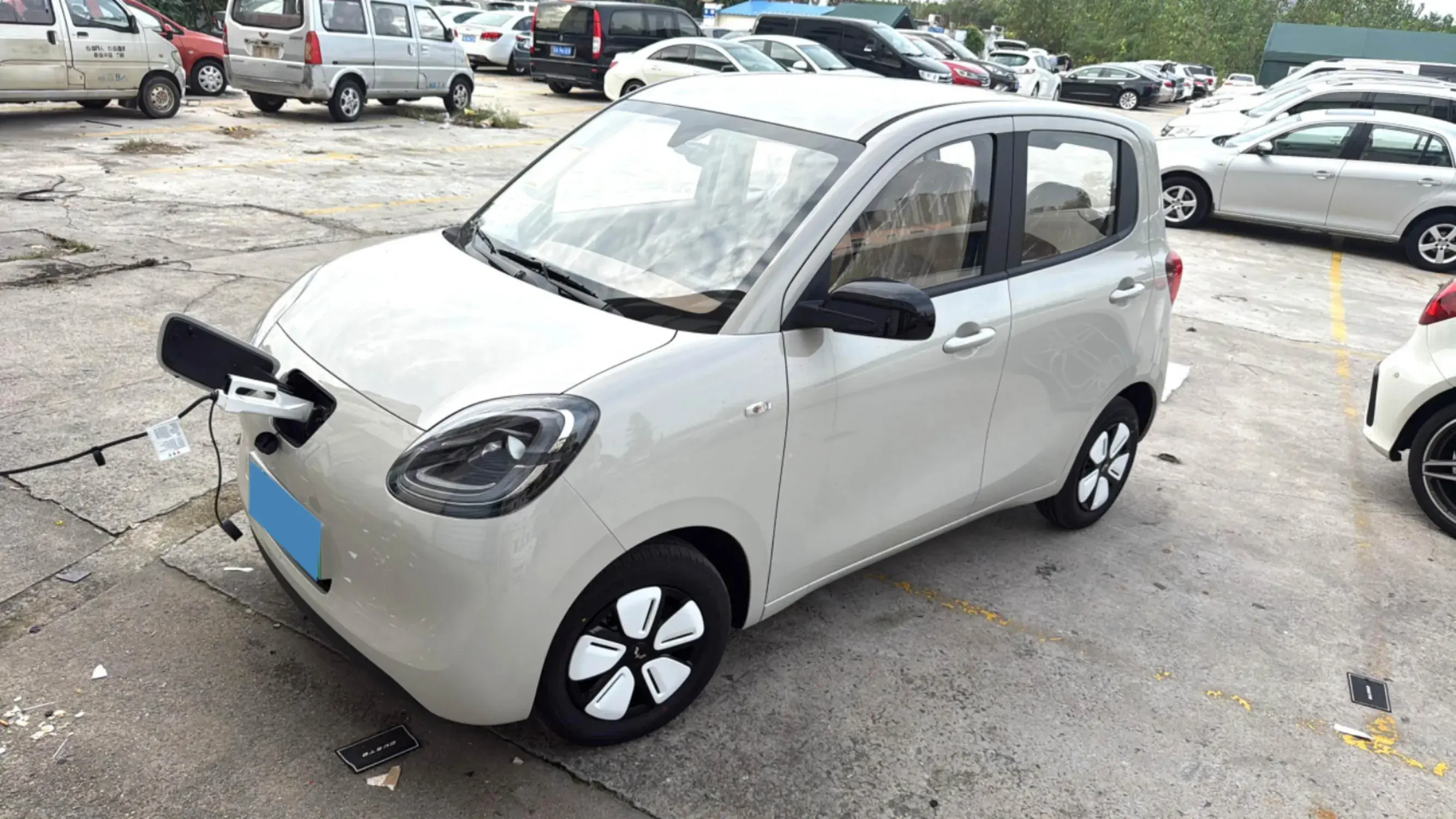 2025 WULING HONGGUANG view 1