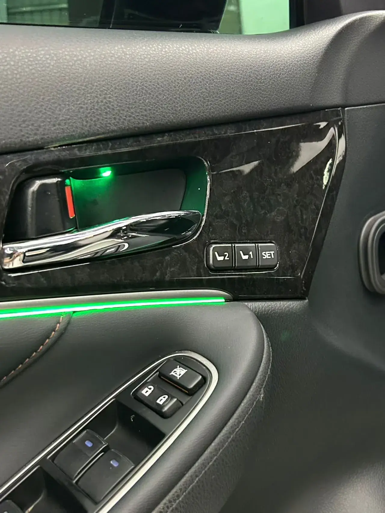 2018 TOYOTA CROWN thumbnail 4