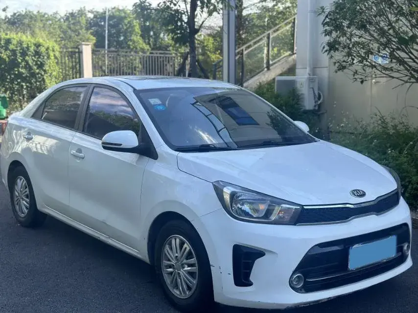 2017 KIA PEGAS thumbnail 3