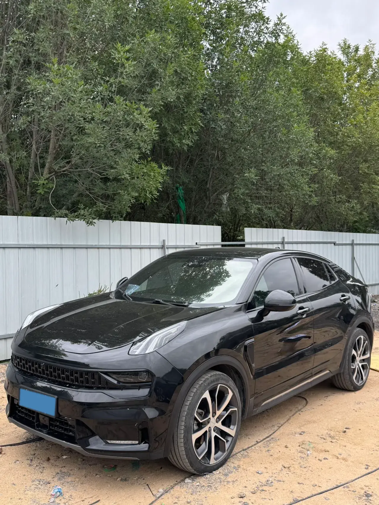 2022 LYNK&CO 05 view 1