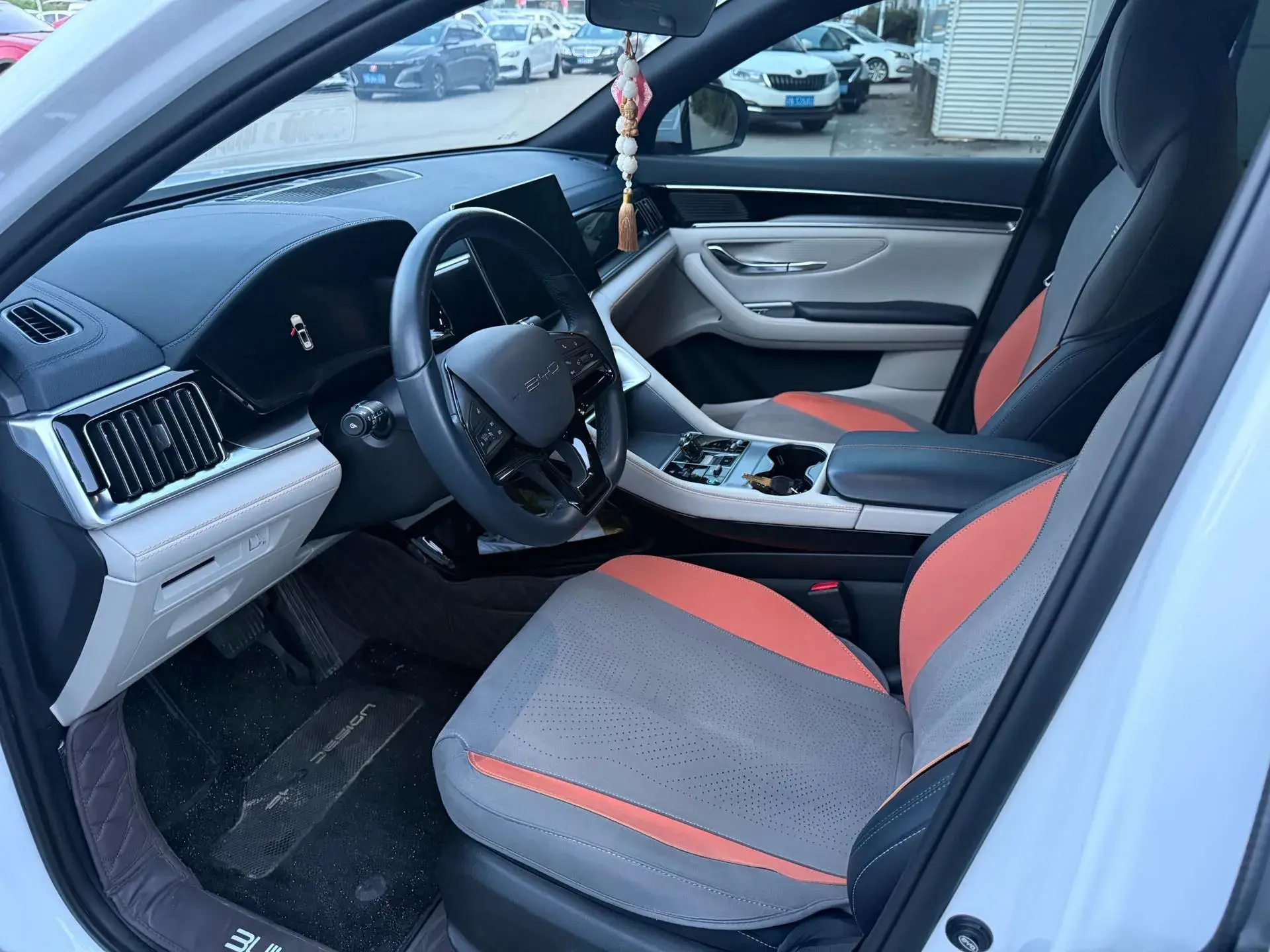 2024 BYD SONG thumbnail 4