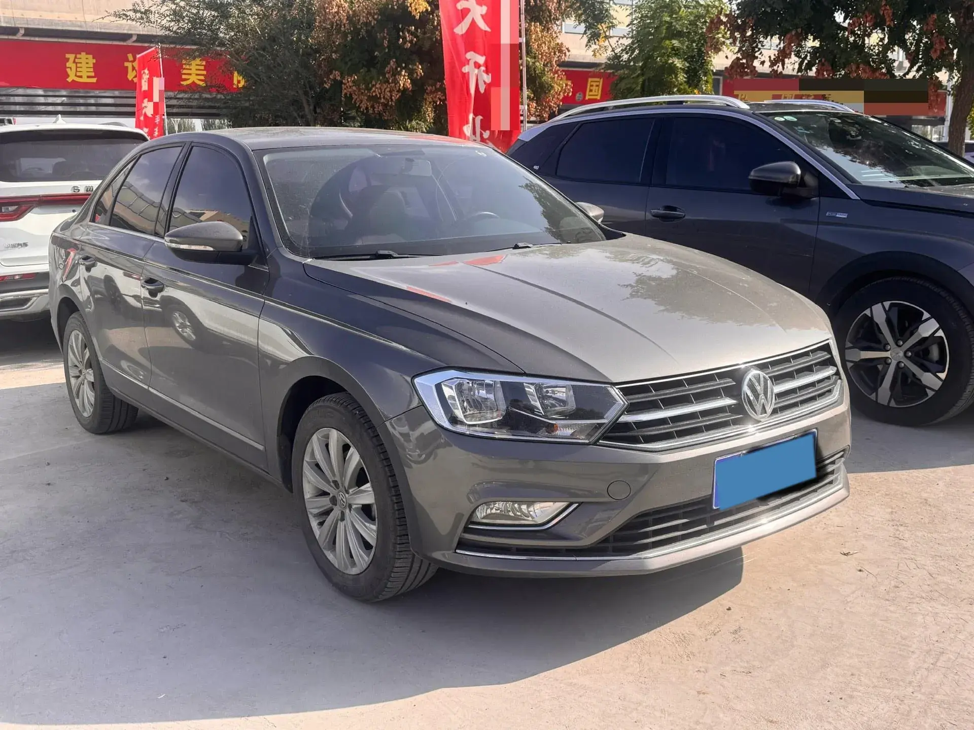 2017 VOLKSWAGEN BORA thumbnail 2