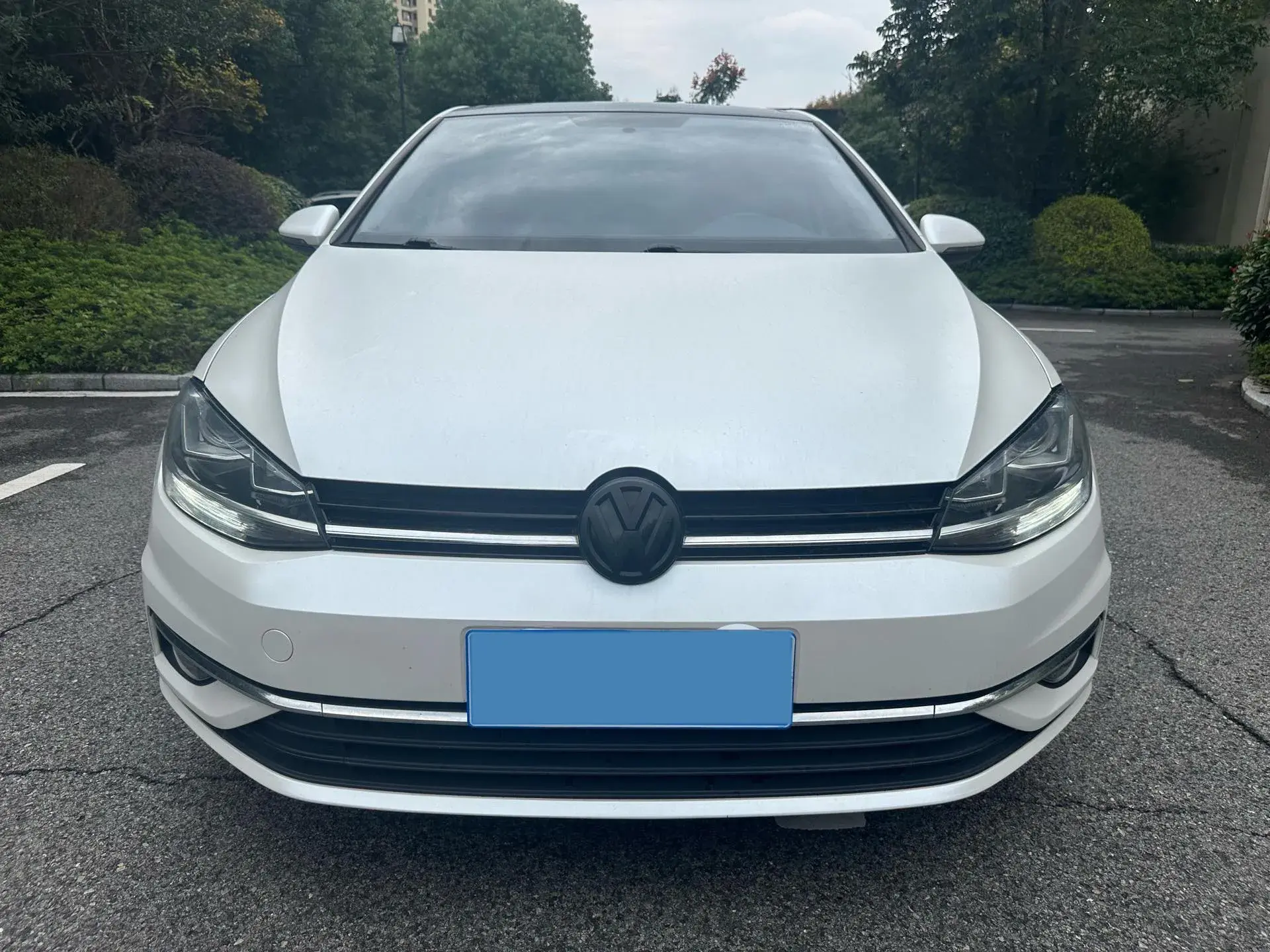 2018 VOLKSWAGEN GOLF thumbnail 3