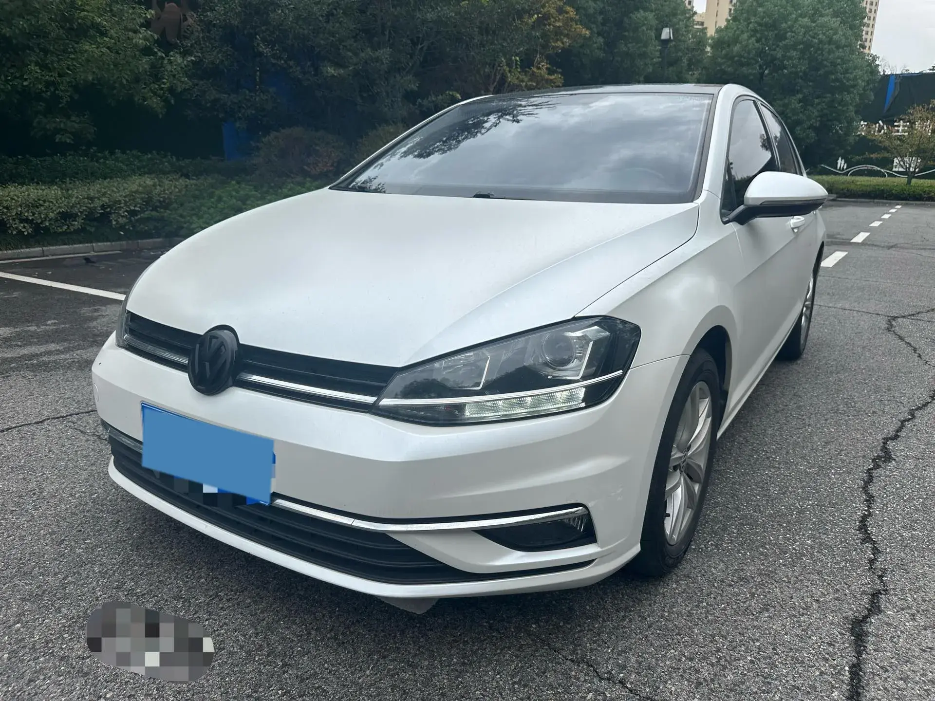 2018 VOLKSWAGEN GOLF view 1