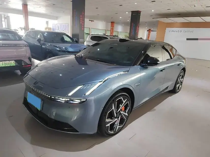 2025 LYNK&CO Z10 BEV 95KWH