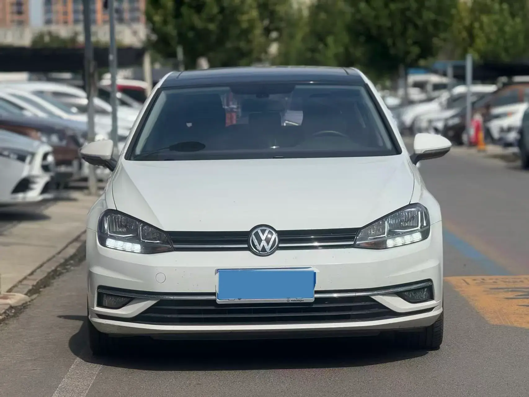 2020 VOLKSWAGEN GOLF thumbnail 2