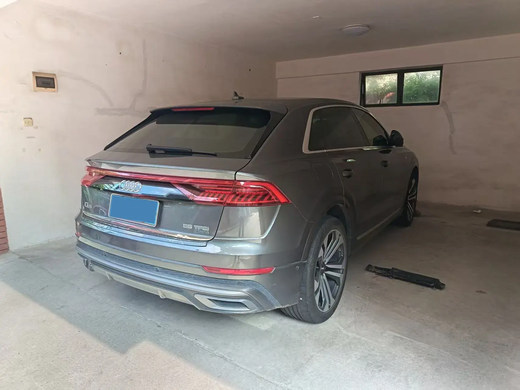 2019 AUDI Q8 thumbnail 3