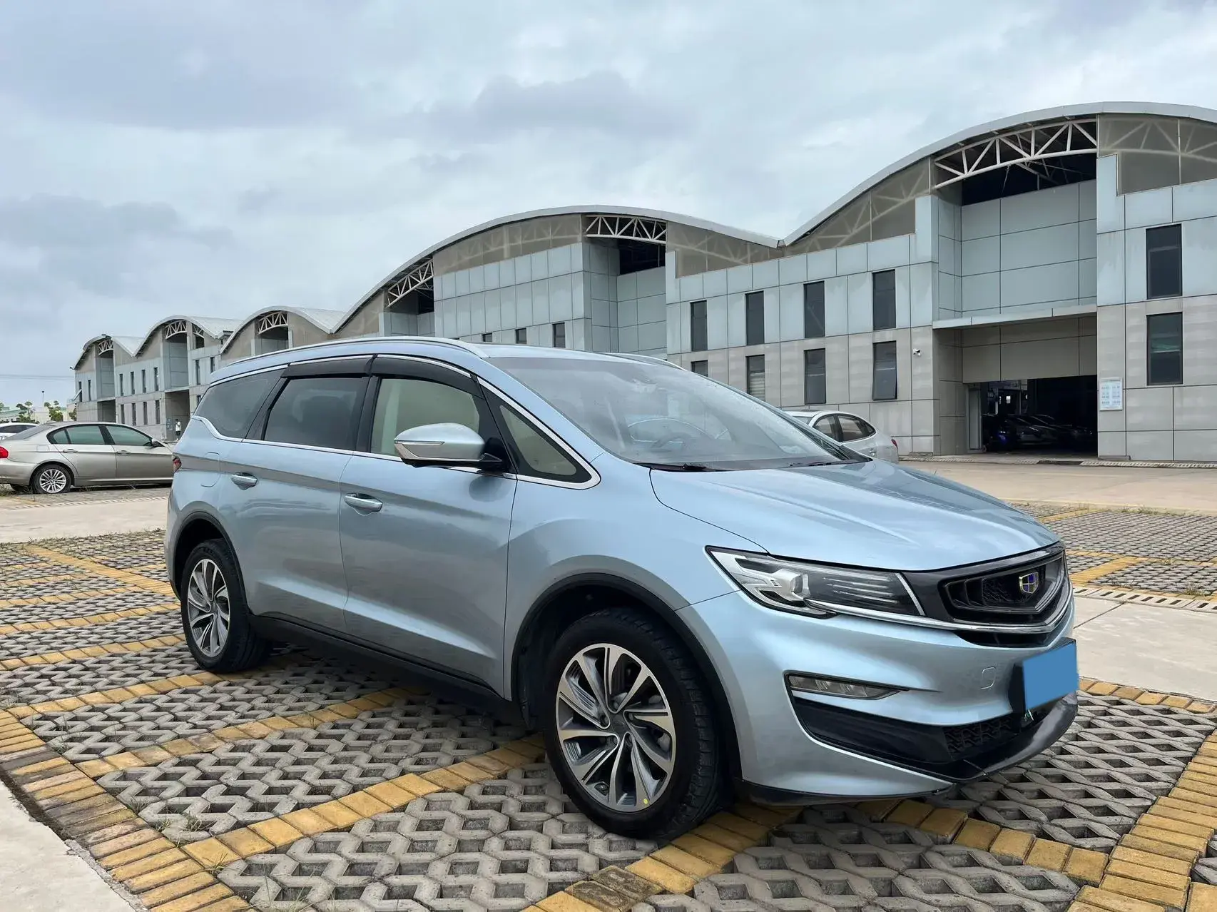 2019 GEELY JIAJI thumbnail 3