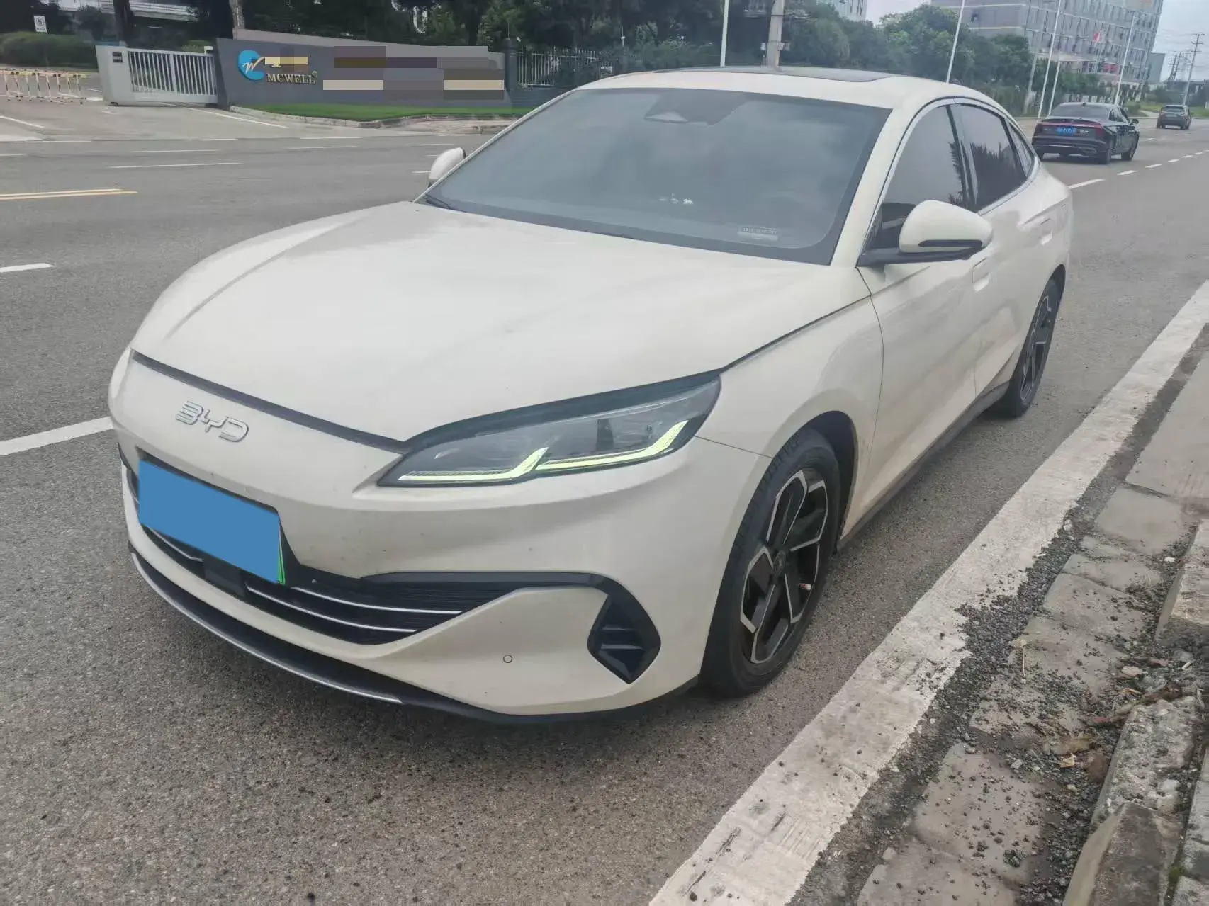 2024 BYD SEAL view 1